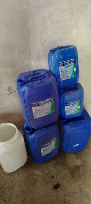 Продам канистры разные