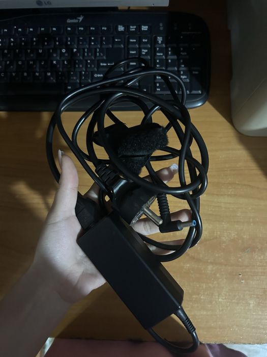 Продается Не рабочий ноутбук