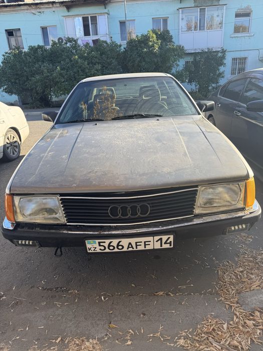 Ауди 100 с3 карб. 2,3