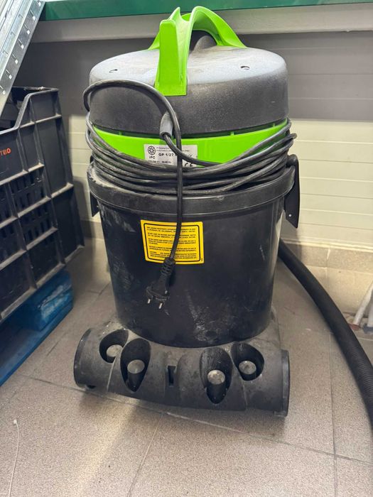 Професионална Прахосмукачка GP 1/27 SPRAY