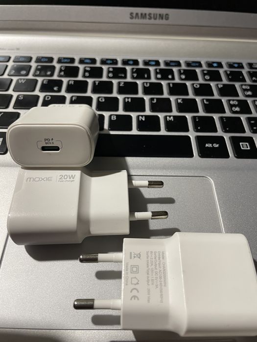 Adaptor 20 w nou
