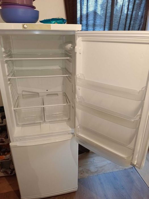 Indesit - холодильник