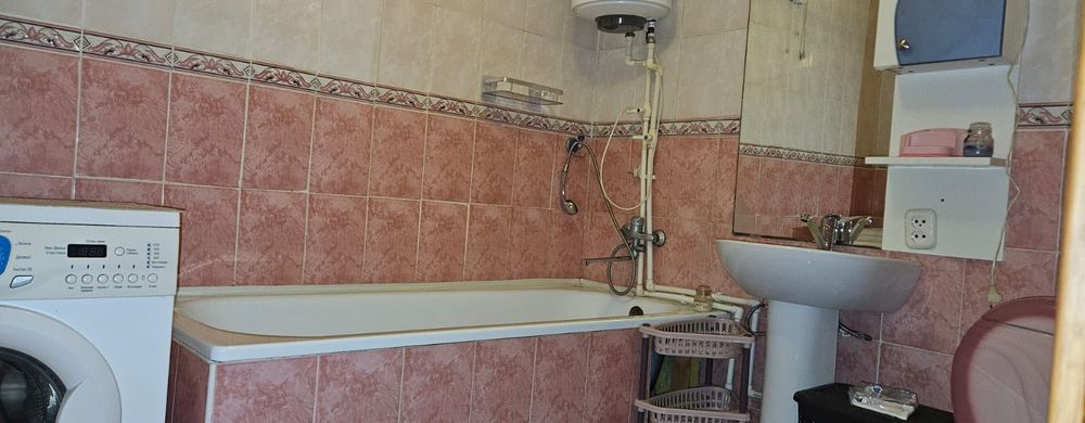 2 ком на Абдирова