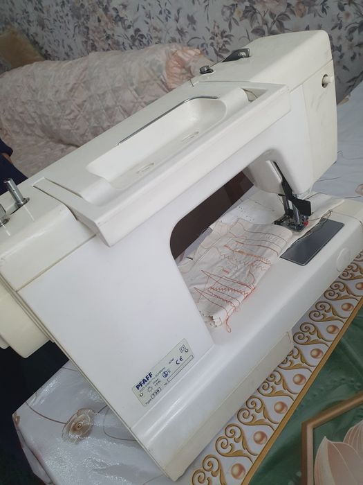 Швейная машинка PFAFF Singer