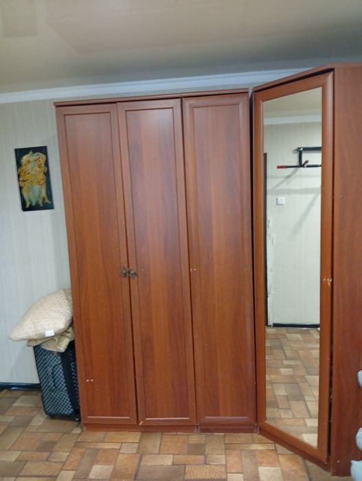 Шкаф угловой б/у