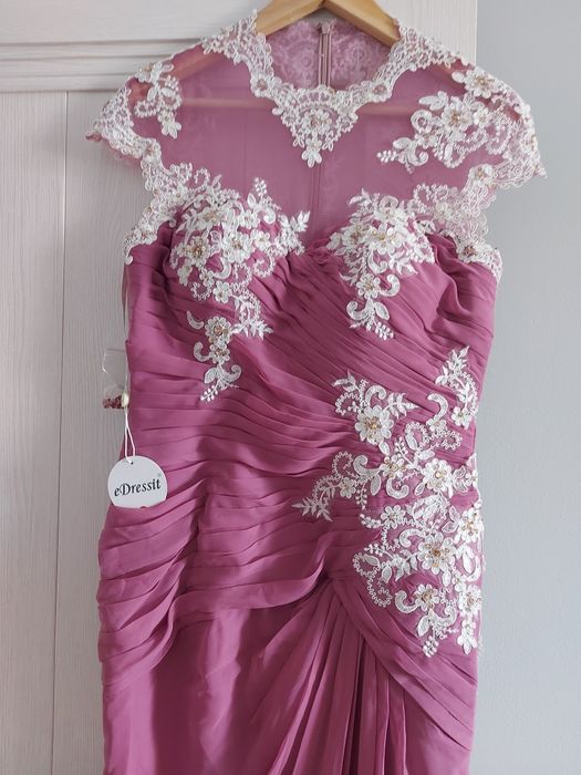 Продам красивое платье