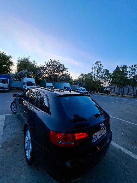 Vând Audi A4 B8