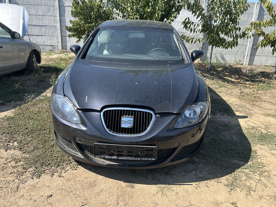 Vand aripa stanga si dreapta fata  Seat Leon 2 2006-2010