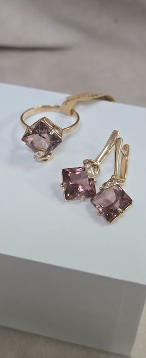 Комплект из красного золота за грамм 43000