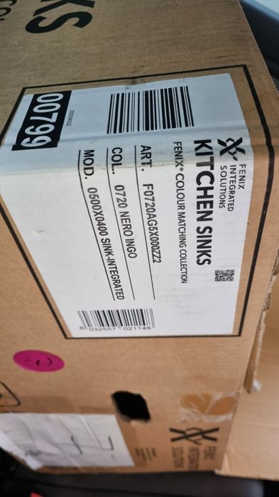 Chiuveta bucatarie din fenix sub blat