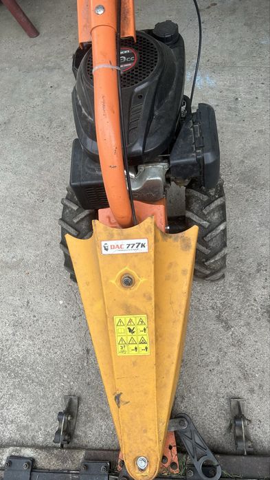 Vand motocoasa dac 777