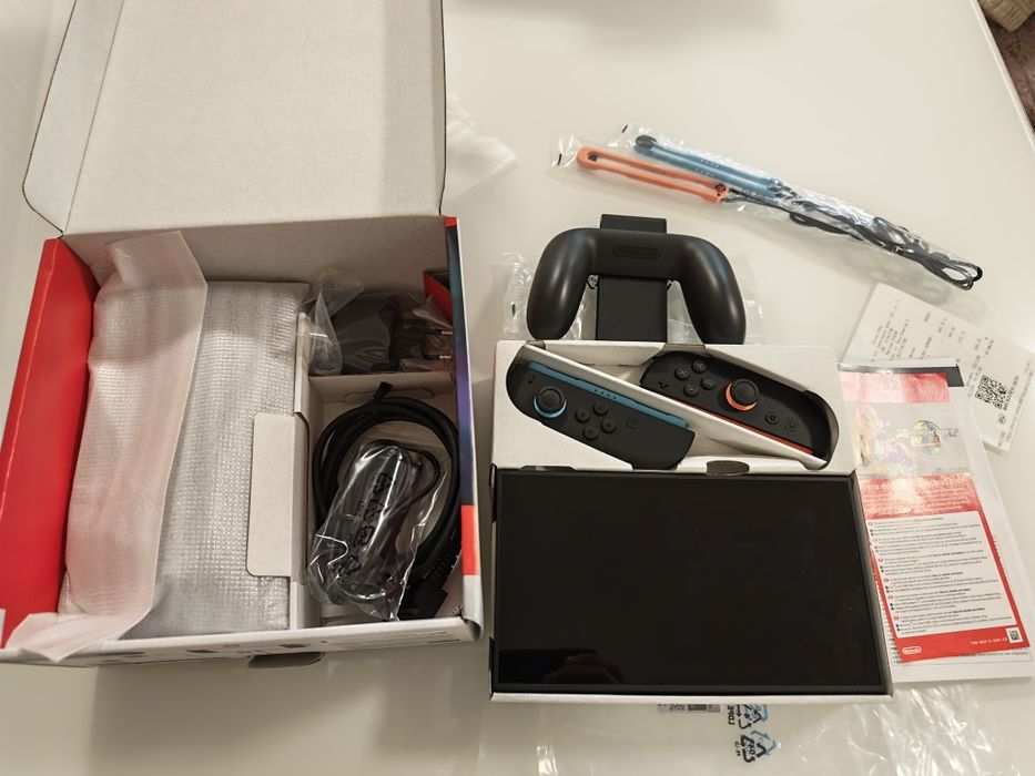 Nintendo switch 2  с гаранция + калъф,протектор