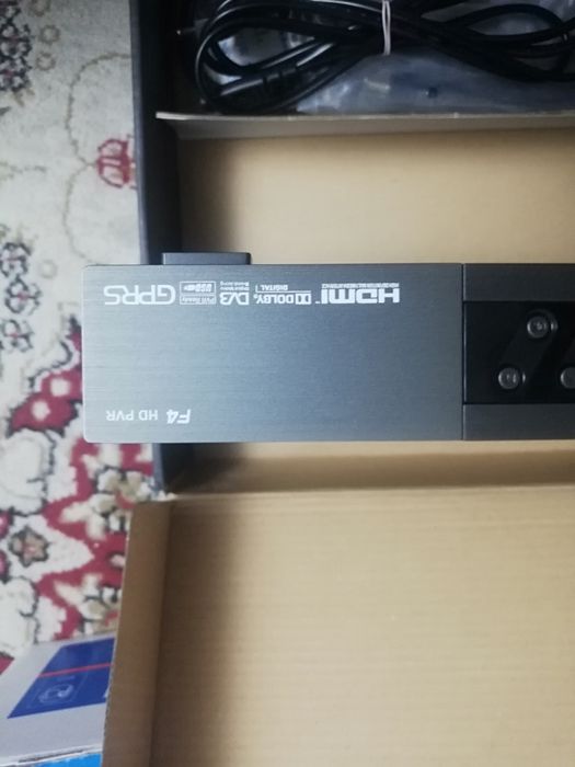 Спутниковый тюнер Skybox f4. В идеале!