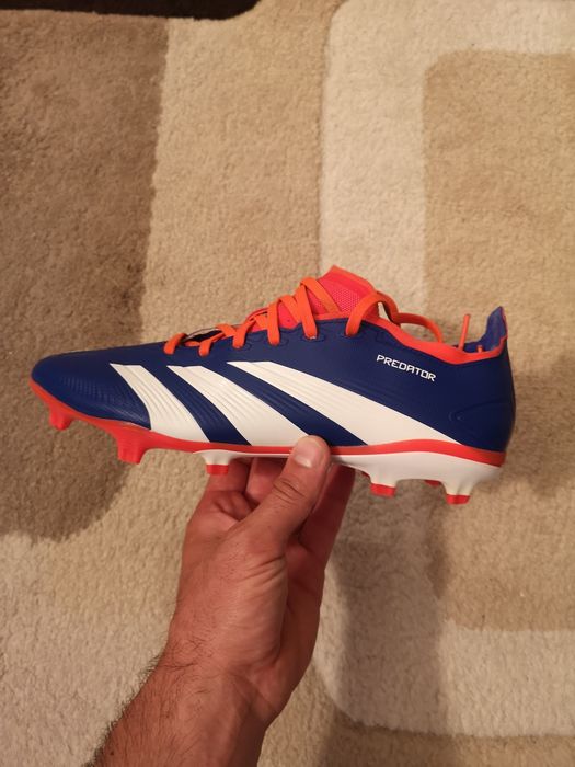 Vând ghete de fotbal Adidas PREDATOR in stare impecabilă