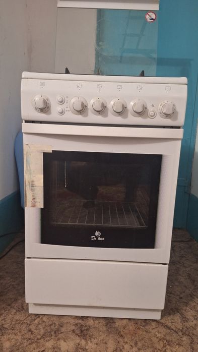 Продам газовую плиту
