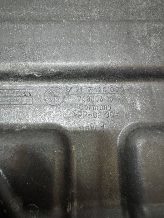 Oala cuva suport portbagaj raft plastic BMW Seria 3 E90 E91 E92 E93