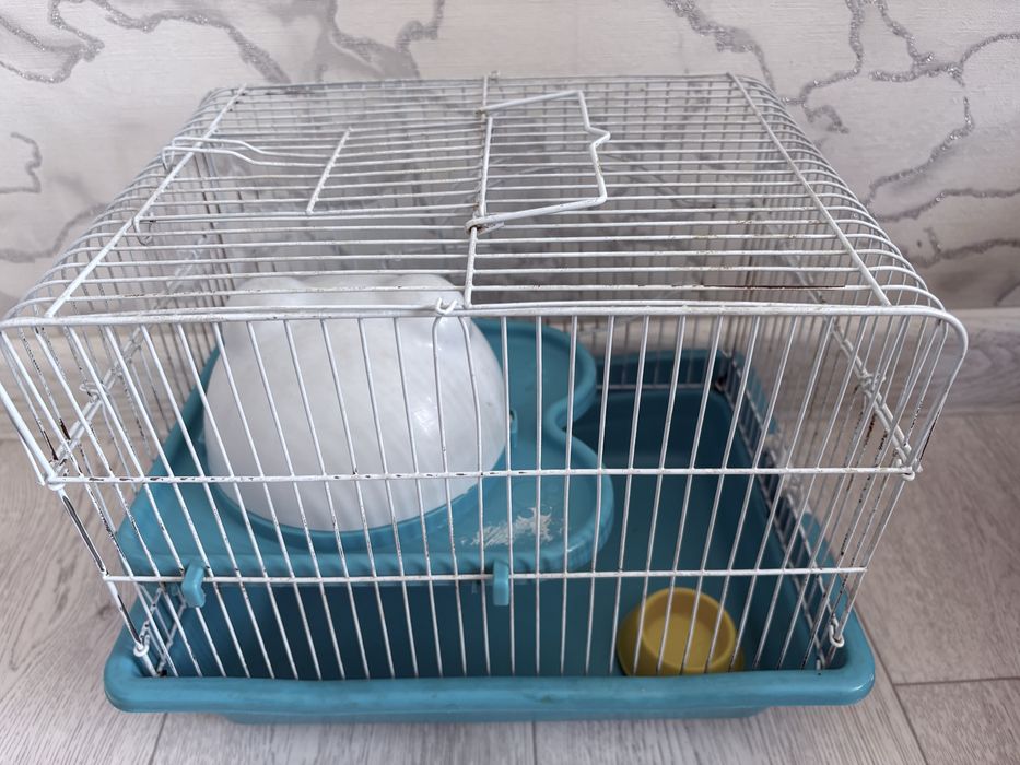 Продам клетку для хомяка