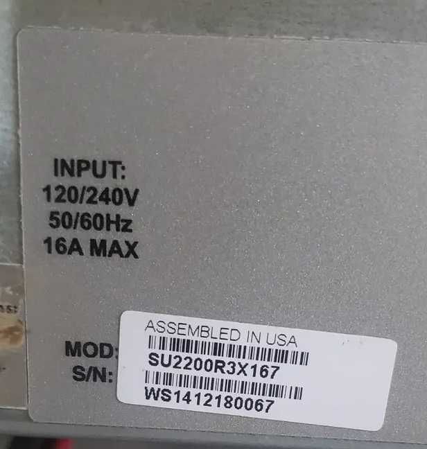UPS APC Smart 2200VA