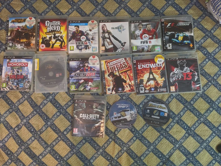 PlayStation 3 slim modat  2 controlere wireless cu foarte multe jocuri