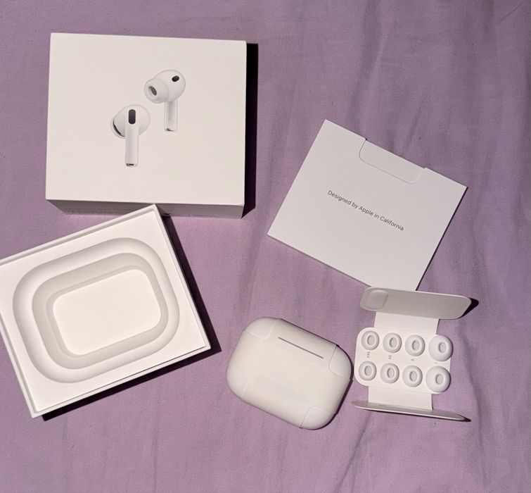 Airpods 3 pro .