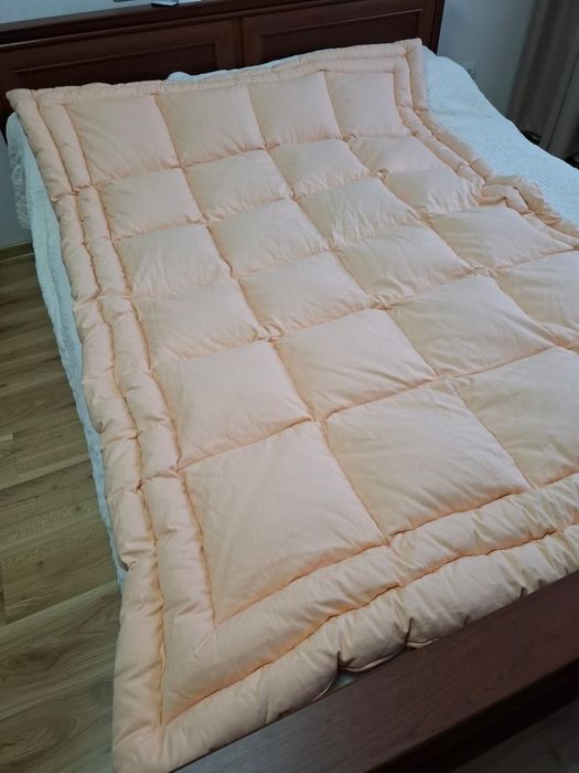 Продам пуховое одеяло