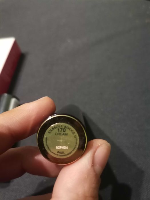 Оригинална декоративна козметика