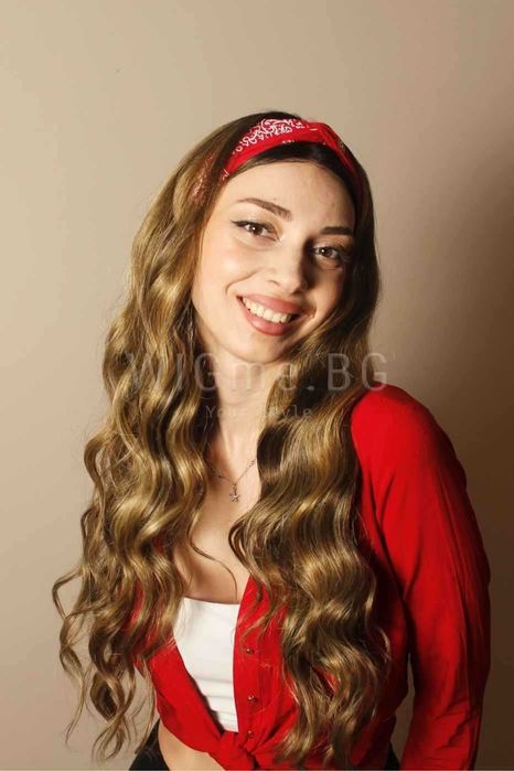 Дълга къдрава тъмноруса лейс фронт перука Лана