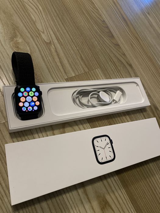 Apple Watch Seria 7 , impecabil
