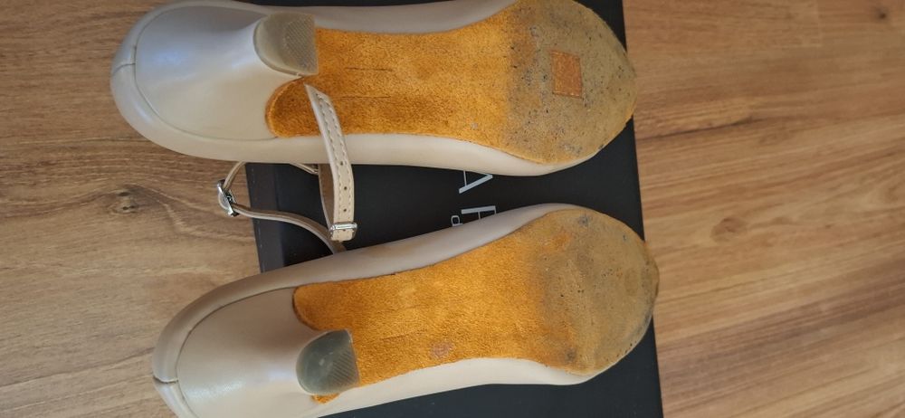 Стандартни обувки за латино танци 40/41