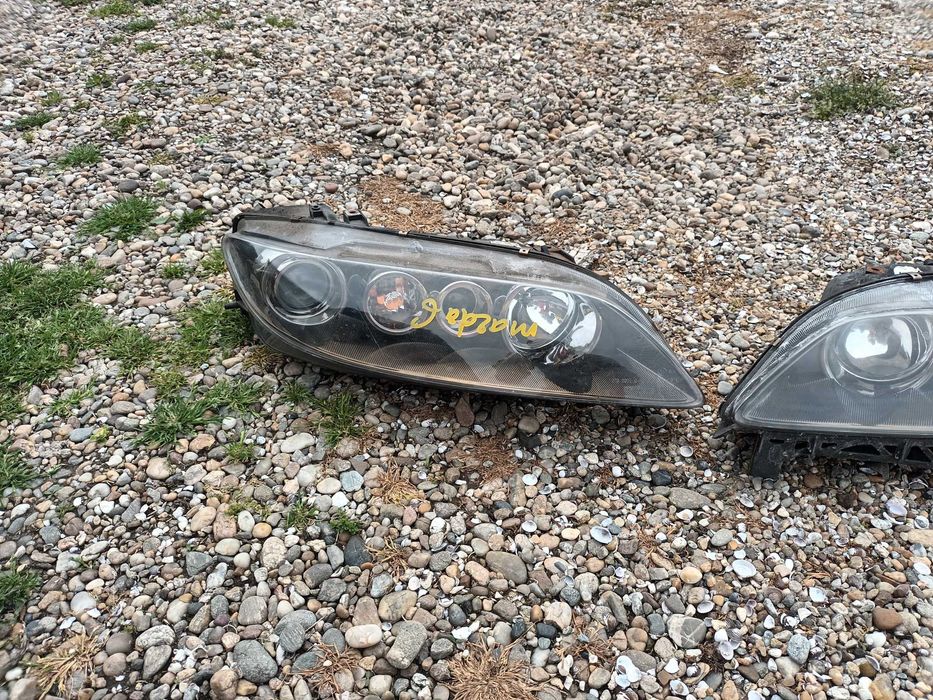 ляв и десен черен фар за мазда 6 MAZDA 6