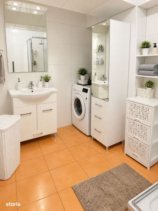Central apartament spațios transformat din 4 camere
