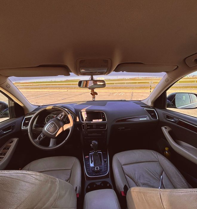 DE VÂNZARE      Audi Q5