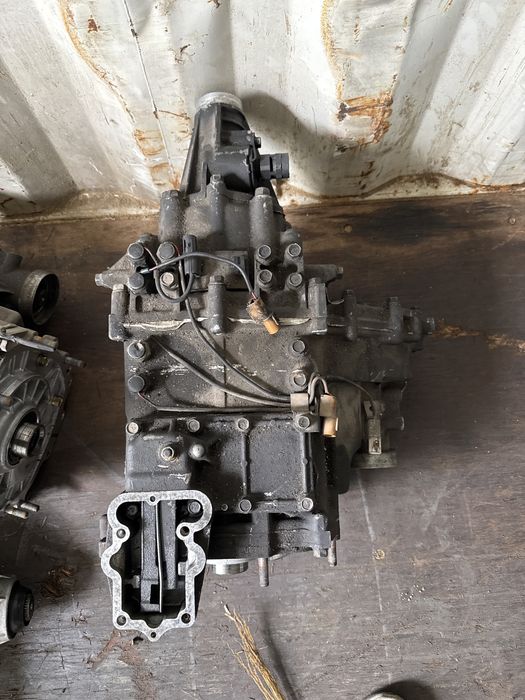 Раздатка super-select 4M40-6G72 delica-pajero