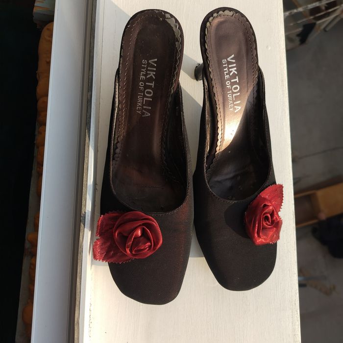 Пантелетка осенняя женская