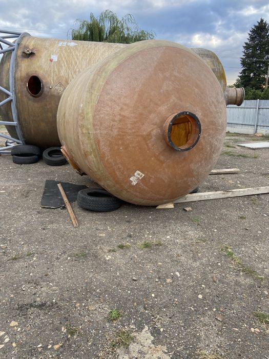 Rezervoare/bazine apa,vin,capacitate 10 tone,25 t,40t