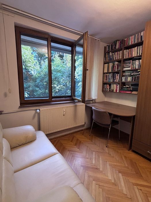 Inchiriez apartament 3 camere si garaj in Drumul Taberei