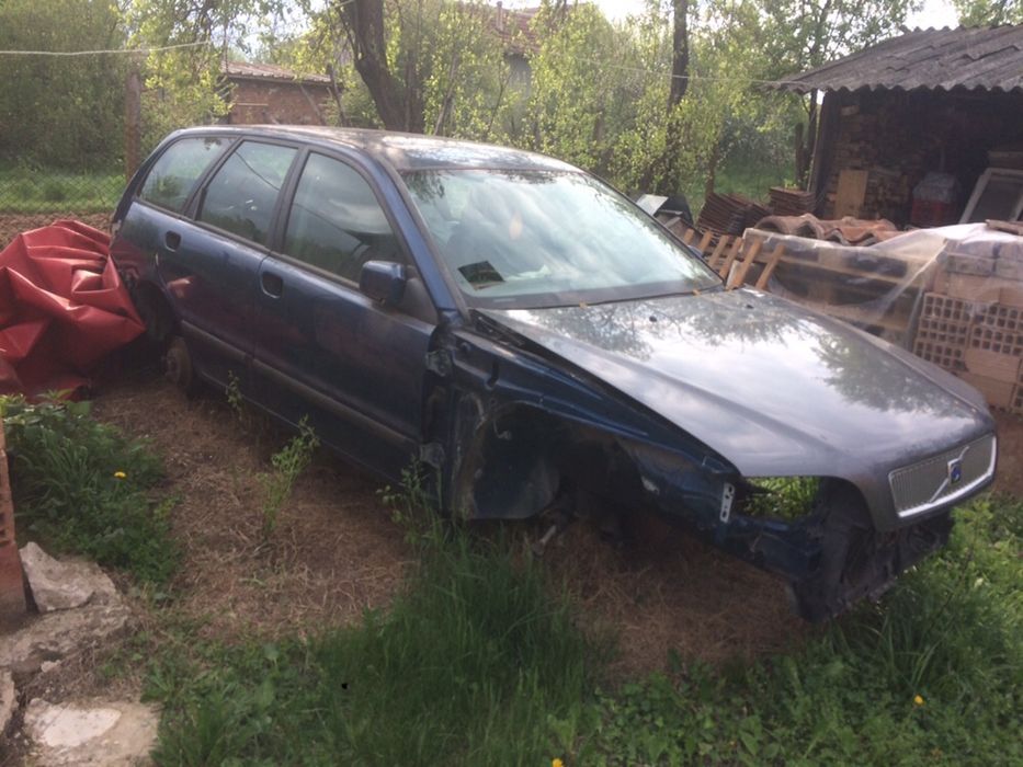Volvo v40 на части