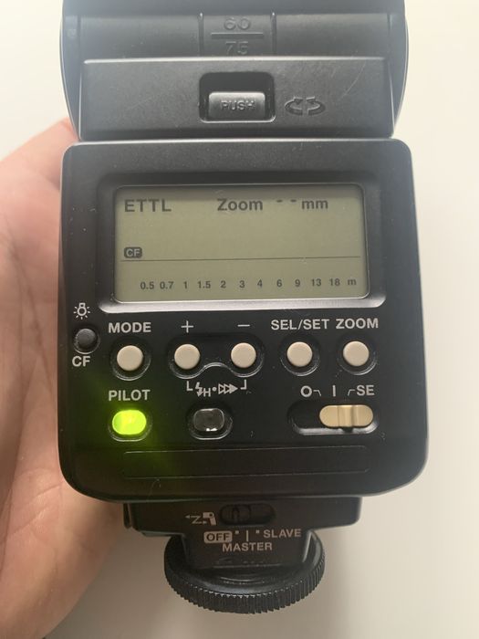 Canon Speedlite 550ex Blit DSRL cu bateri