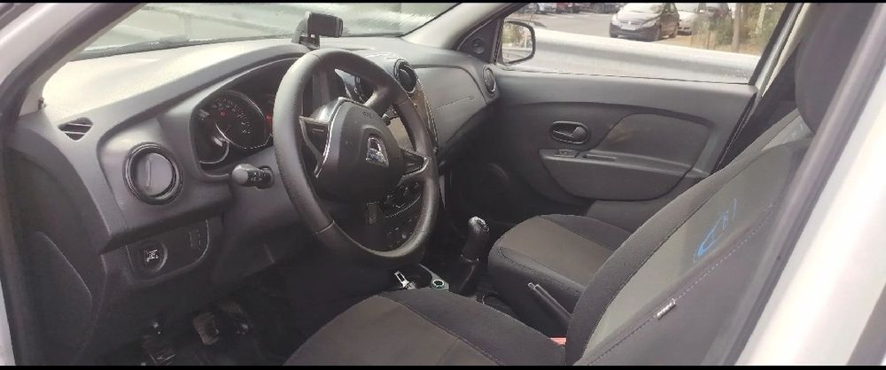 DACIA Logan 2019 — imagine 5