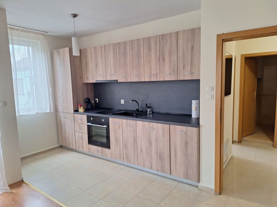 Дава се под наем Двустаен апартамент в София, Оборище - 60 кв.м за 718.08 € - Снимка #2