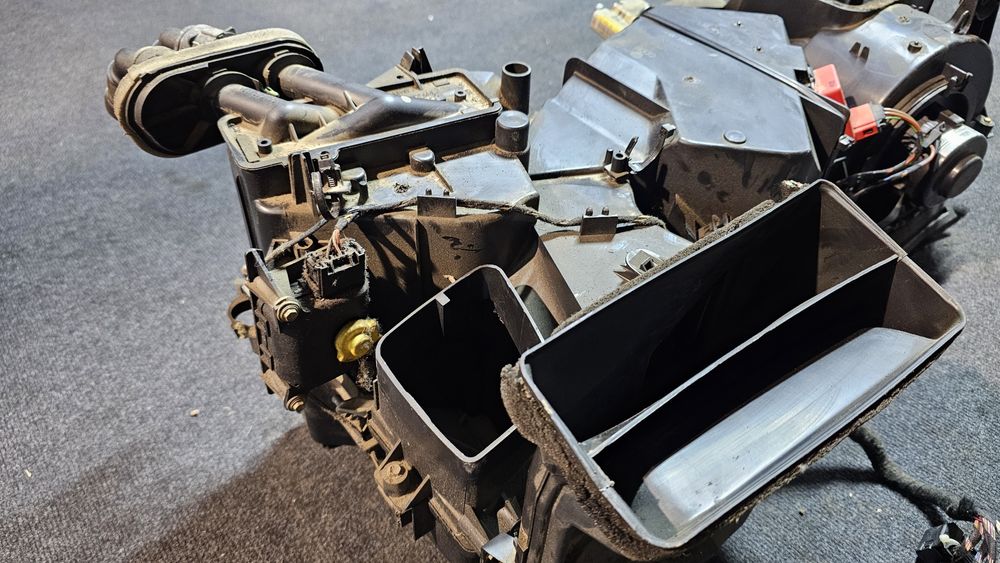 Aeroterma climatronic Volkswagen Golf 4 / Bora