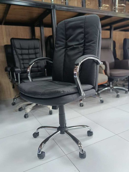 Кресло для офиса и дома - Roger
