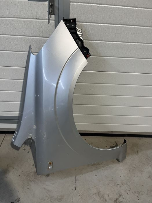 Aripă / Aripi stânga - dreapta Opel Zafira B Cod culoare Z157