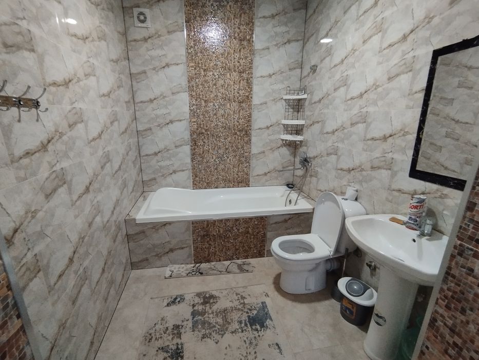 Сдается 3-х комнатная квартира на первом этаже