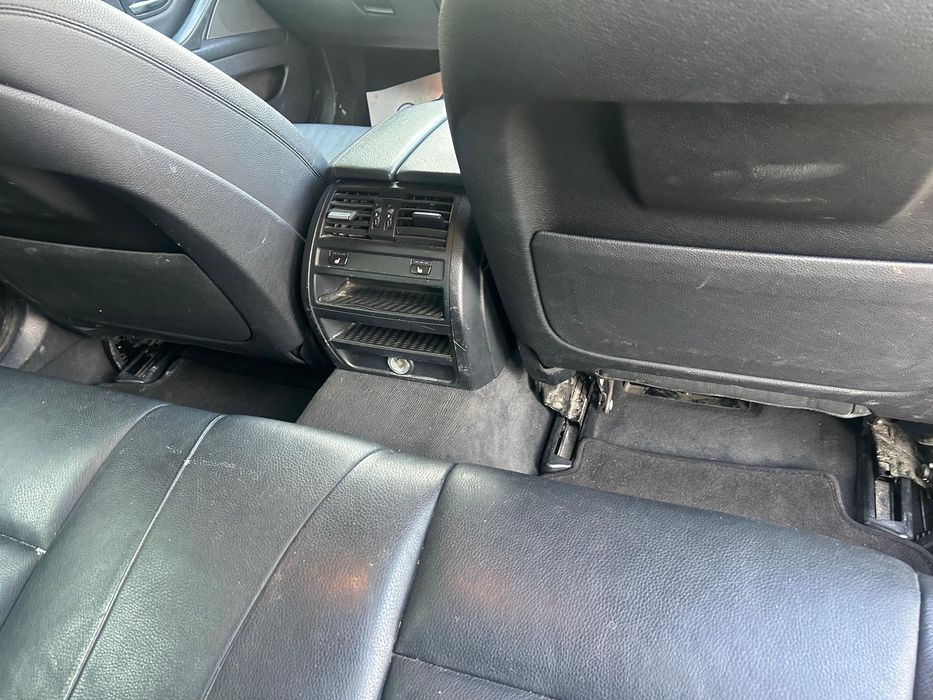 Interior piele scaune față si banchete spate BMW F11