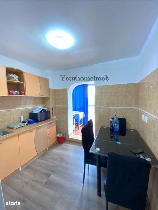Apartament 3 camere semidecomandat, Craiovița Nouă, 3/10