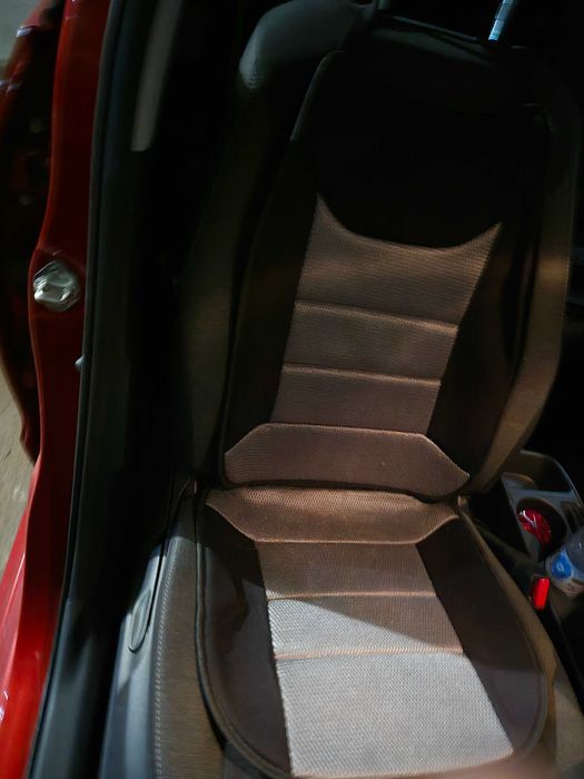 Постелки за автомобил