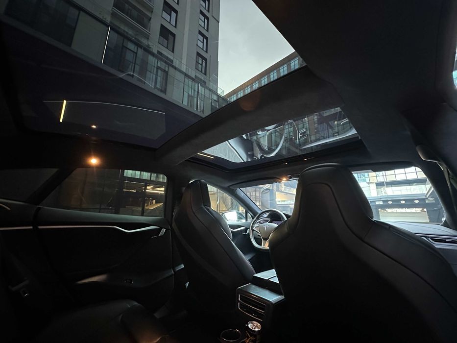 Tesla Model S 75D 2018