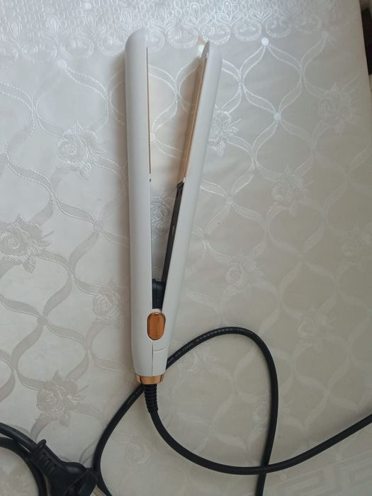 Утюжок для волос