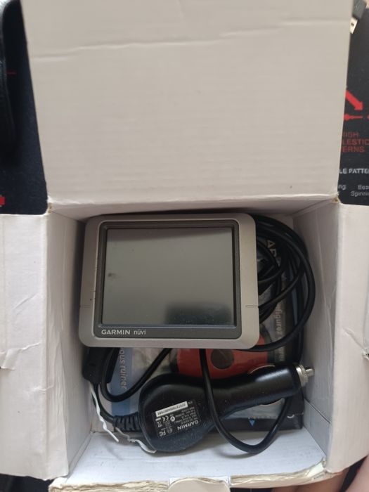 Навигация Garmin nuvi 200